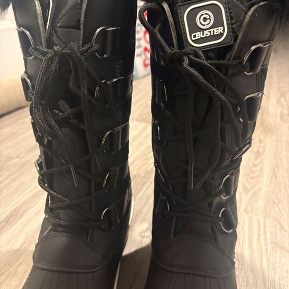 Brand new women’s snow boots. Warm, fur lined. - Picture 2 of 5